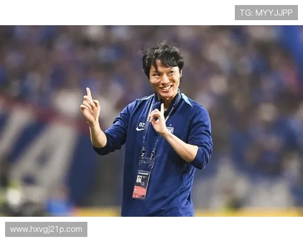 邓卓翔抵深备战：训练安排紧凑，状态饱满迎接关键战(2)